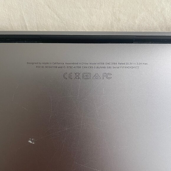 2017 MacBook Pro 13” - 2.3 GHz Core i5 - Picture 7 of 8